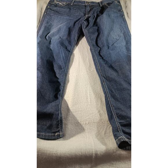 Ariat REAL Denim Skyla Straight Jeans Women’s Size 26WL Blue Medium Wash Western - Picture 2 of 8